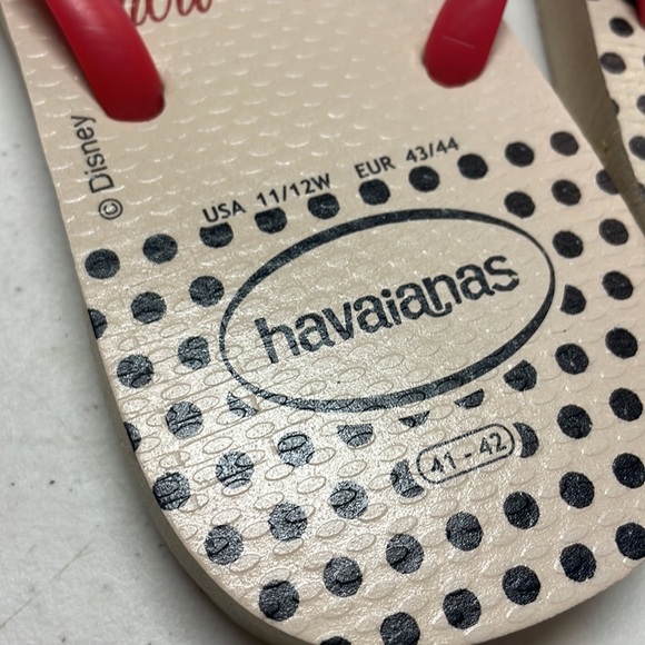 🎉HP🎉Havaianas Disney Snow White “Your Once Upon A Time Is Now” Sandals - Picture 4 of 9